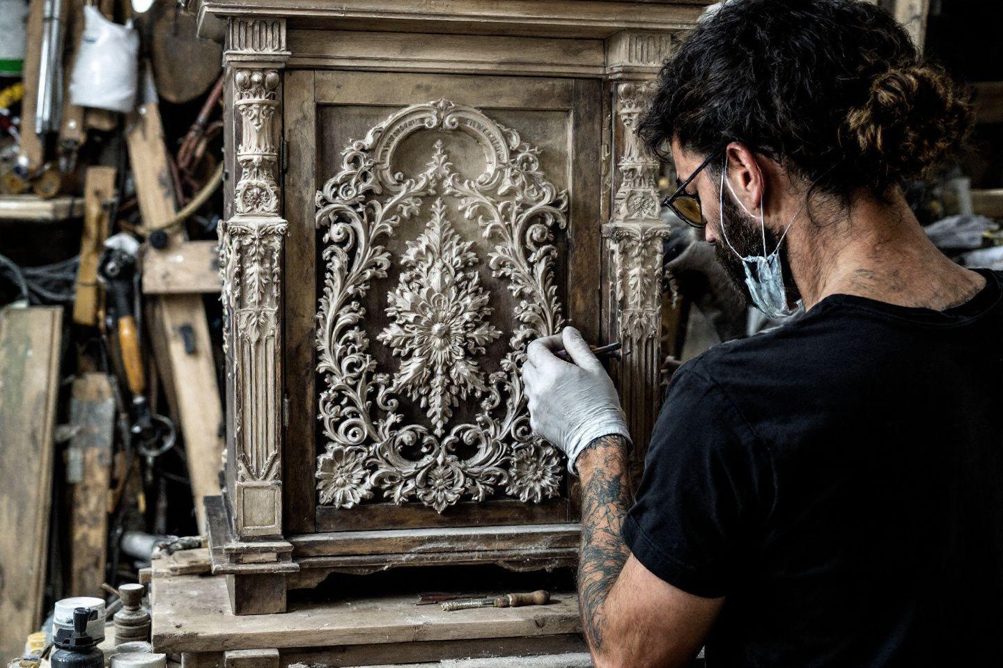 Quelles sont les différences entre ébéniste et menuisier ?