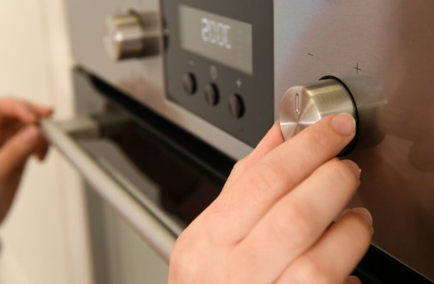 Erreur 10 sur un four Hisense : signification et solutions