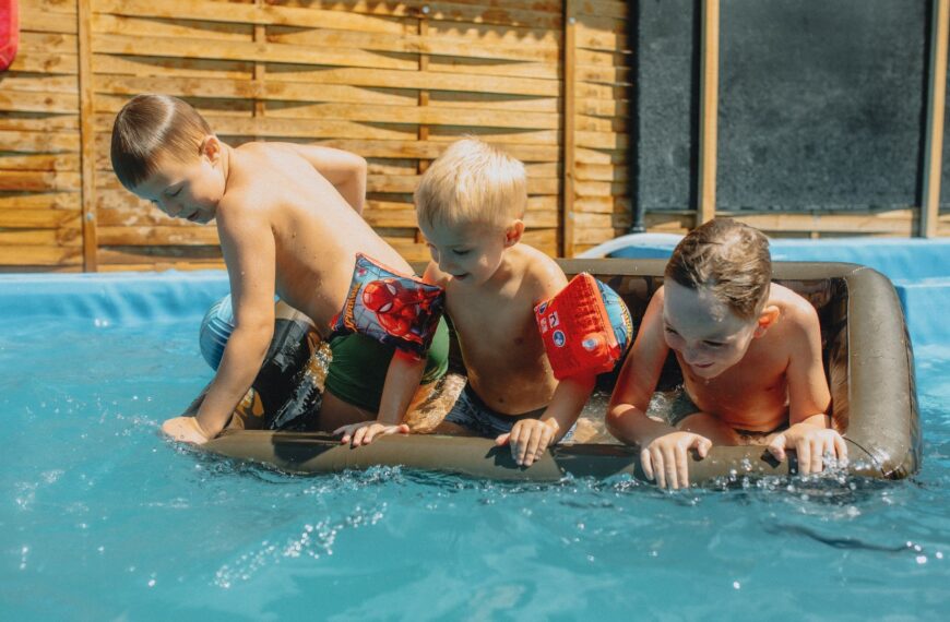 Quelle est la meilleure protection pour une piscine d’enfants ?